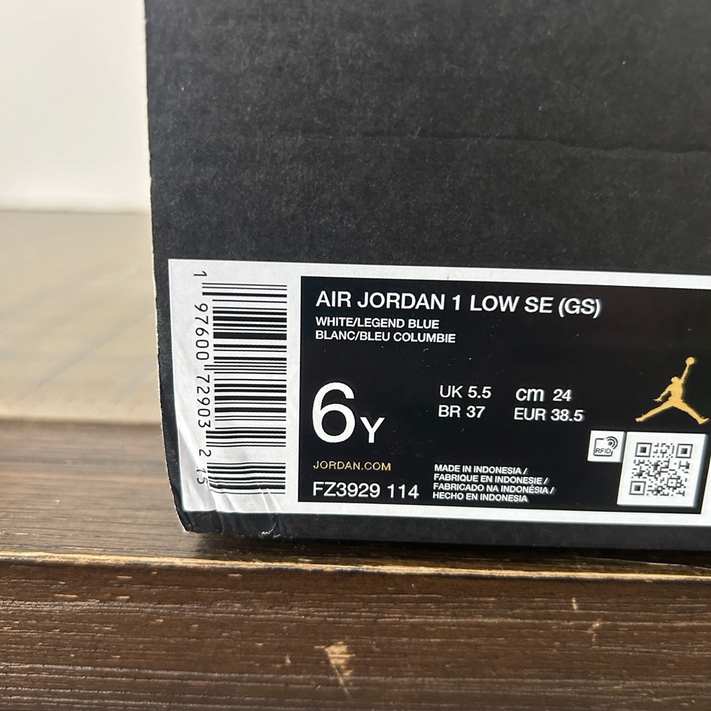 Air Jordan 1 Low GS ‘UNC Patent’ - Picture 6 of 6